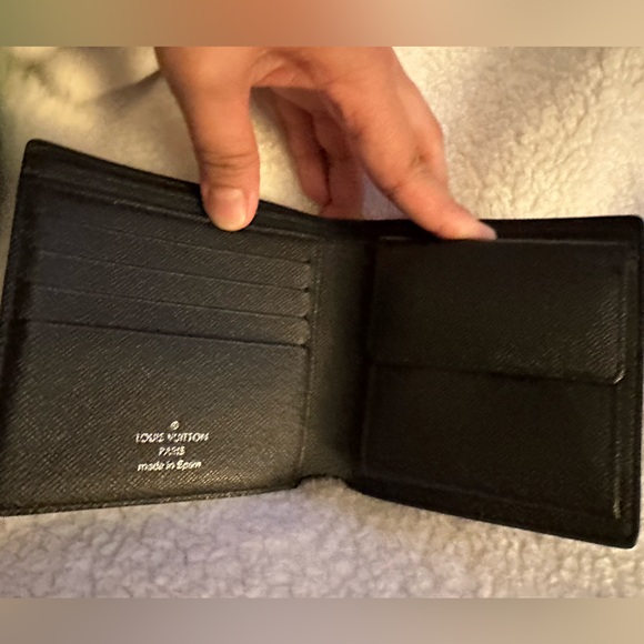 Authentic Louis Vuitton Damier Graphite Men’s Wallet - Picture 6 of 12